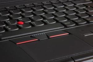 Laptop-Tastaturen mit Zeigestab und Fingerabdruckleser deta