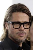 los angeles, 8. dezember - brad pitt kommt am 8. dezember 2011 in los angeles, ca foto