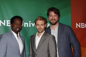 los angeles, 13. juli - harold perrineau, matt ryan, charles halford beim nbcuniversal juli 2014 tca im beverly hilton am 13. juli 2014 in beverly hills, ca foto