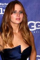 santa barbara, 2. feb - jennifer lawrence kommt am 2. februar 2013 in santa barbara, ca., zur sbiff-auszeichnung für herausragende leistung des jahres im arlington theater foto