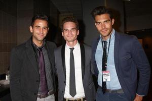 los angeles, 19. mai - gast, greg rikaart, peter porte in der lobby der billboard music awards 2013 in der mgm grand garden arena am 19. mai 2013 in las vegas, nv foto