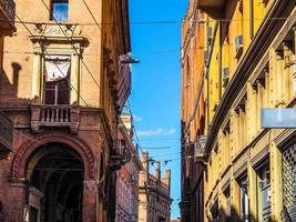 hdr-ansicht des alten stadtzentrums in bologna foto