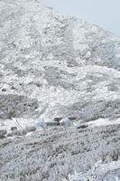 schneebedeckter Bergblick foto