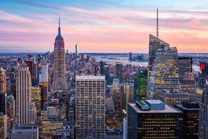 nyc bei sonnenuntergang foto