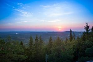 bunter Sonnenuntergang bei Koli, Finnland foto