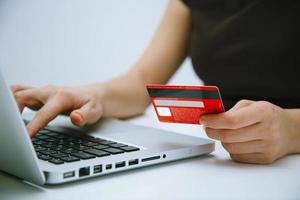 Online mit Kreditkarte bezahlen