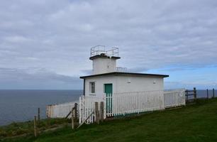 nebelhornstation auf st bees gehen entlang der küste zu küstenwanderung foto