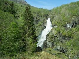 Frühlingszeit bei Flam in Norwegen foto