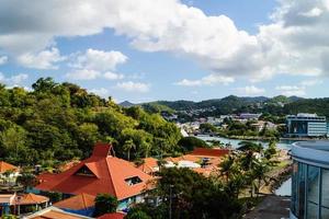 St. Lucia aus der Perspektive des Kreuzfahrtterminals foto