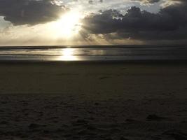 sommerabend auf der insel spiekerioog foto