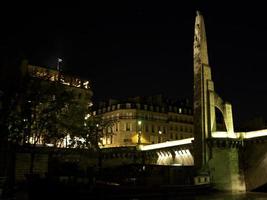 Paris in Frankreich bei Nacht foto