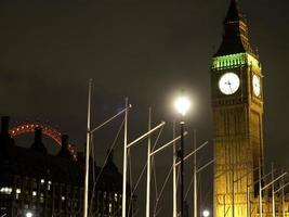 London City bei Nacht foto