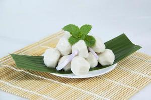 asiatisches Essen. Fischbällchen foto