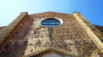 Perspektive der alten Kirche in Venedig, Italien foto