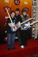 los angeles 5. dezember - jeff cook, teddy gentry, randy owen von alabama im presseraum der amerikanischen country awards 2011 in der mgm grand garden arena am 5. dezember 2011 in las vegas, nv foto