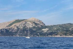 Amalfikosten in Neapel, Italien foto