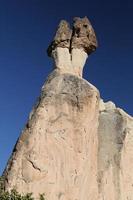 Felsformationen im Tal der Pasabag-Mönche, Kappadokien, Nevsehir, Türkei foto