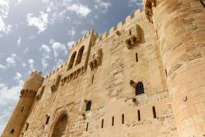 zitadelle von qaitbay in alexandria, ägypten foto