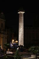 Trajanssäule in Rom, Italien foto