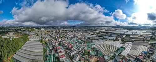 da lat city, vietnam - 15. juli 2022 landschaft in der stadt da lat city, vietnam ist ein beliebtes touristenziel. Touristenstadt im entwickelten Vietnam. foto