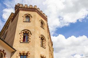 barolo schloss, unesco dorf - italien foto