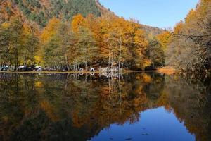 derin see im yedigoller nationalpark, bolu, türkei foto