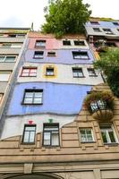 hundertwasserhaus in wien, österreich foto