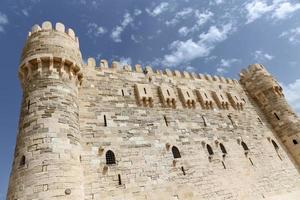 zitadelle von qaitbay in alexandria, ägypten foto