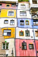 hundertwasserhaus in wien, österreich foto