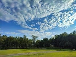 nach unten winkelansicht mit blauem himmel in asia.beauty naturlandschaft. foto