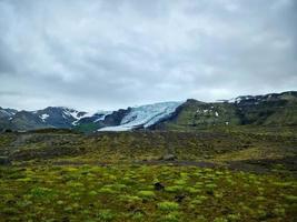 Nahaufnahme des blauen Eises auf dem Jokulsarlon-Gletscher in Island. foto