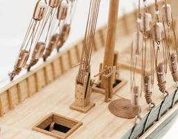 Schiffsmodell aus Holz foto