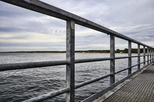 Pier im Meer foto