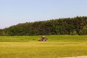 landwirtschaftliche Tätigkeiten im Bereich Pflanzenbau foto