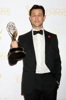 los angeles, 16. august - joseph gordon-levitt bei den creative emmy awards 2014, presseraum im nokia theater am 16. august 2014 in los angeles, ca foto