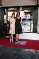 los angeles, 8. nov - hilary swank, mariska hargitay bei der mariska hargitay hollywood walk of fame star zeremonie auf dem hollywood blvd am 8. november 2013 in los angeles, ca foto