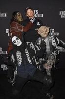 los angeles, 30. september - kellan lutz auf der 2016 knott s scary farm auf der knott s berry farm am 30. september 2016 in buena park, ca foto