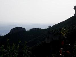 Profil des Montserrat-Gebirges in der Provinz Barcelona, Katalonien, Spanien. foto