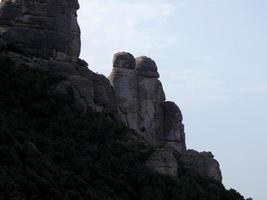 Profil des Montserrat-Gebirges in der Provinz Barcelona, Katalonien, Spanien. foto