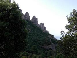 Profil des Montserrat-Gebirges in der Provinz Barcelona, Katalonien, Spanien. foto