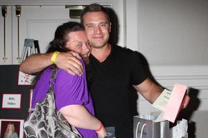 los angeles, 24. august - molly mcchesney- fan, billy miller beim jungen und unruhigen fanclub-dinner im universal sheraton hotel am 24. august 2013 in los angeles, ca foto