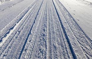 Straße im Schnee foto