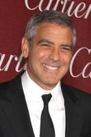 los angeles, 7. jan - stacy keibler, george clooney kommt am 7. januar 2012 in palm springs, ca foto