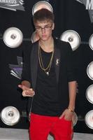 los angeles, 28. august - justin bieber kommt bei den mtv video music awards 2011 im la live am 28. august 2011 in los angeles, ca. an foto