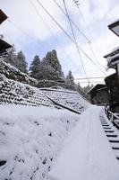 japanisches Haus mit Schnee foto