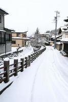 japanisches Haus mit Schnee foto