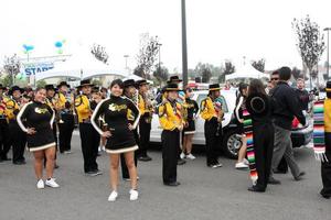 los angeles 16. oktober atmosphäre im lebensraum der menschheit san fernando santa clarita täler amerikanischer traum spaziergang am pacoima plaza am 16. oktober 2010 in pacoima, ca foto