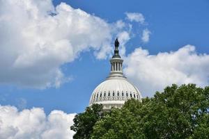 Blick auf die Kuppel des Kapitols in Washington, D.C foto