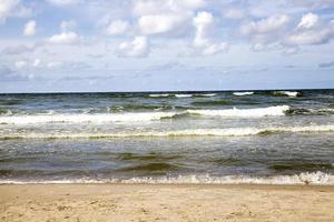 die Meeresküste der kalten Ostsee foto