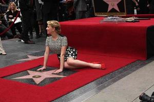 Los Angeles, 2. Mai - Scarlett Johansson bei der Scarlett Johansson Star Walk of Fame-Zeremonie auf dem Hollywood Boulevard am 2. Mai 2012 in Los Angeles, ca foto